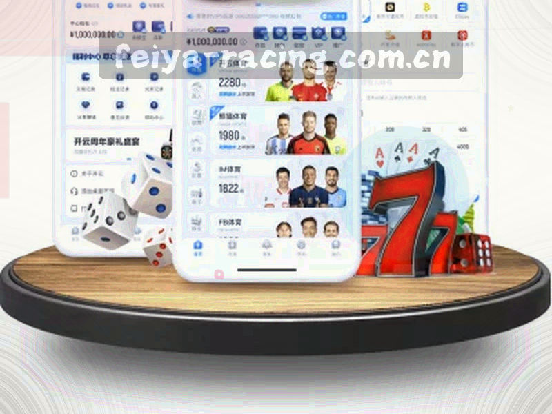 夜间赛道围场外景，远处看台灯光与入口通道形成纵深，画面中没有文字标识